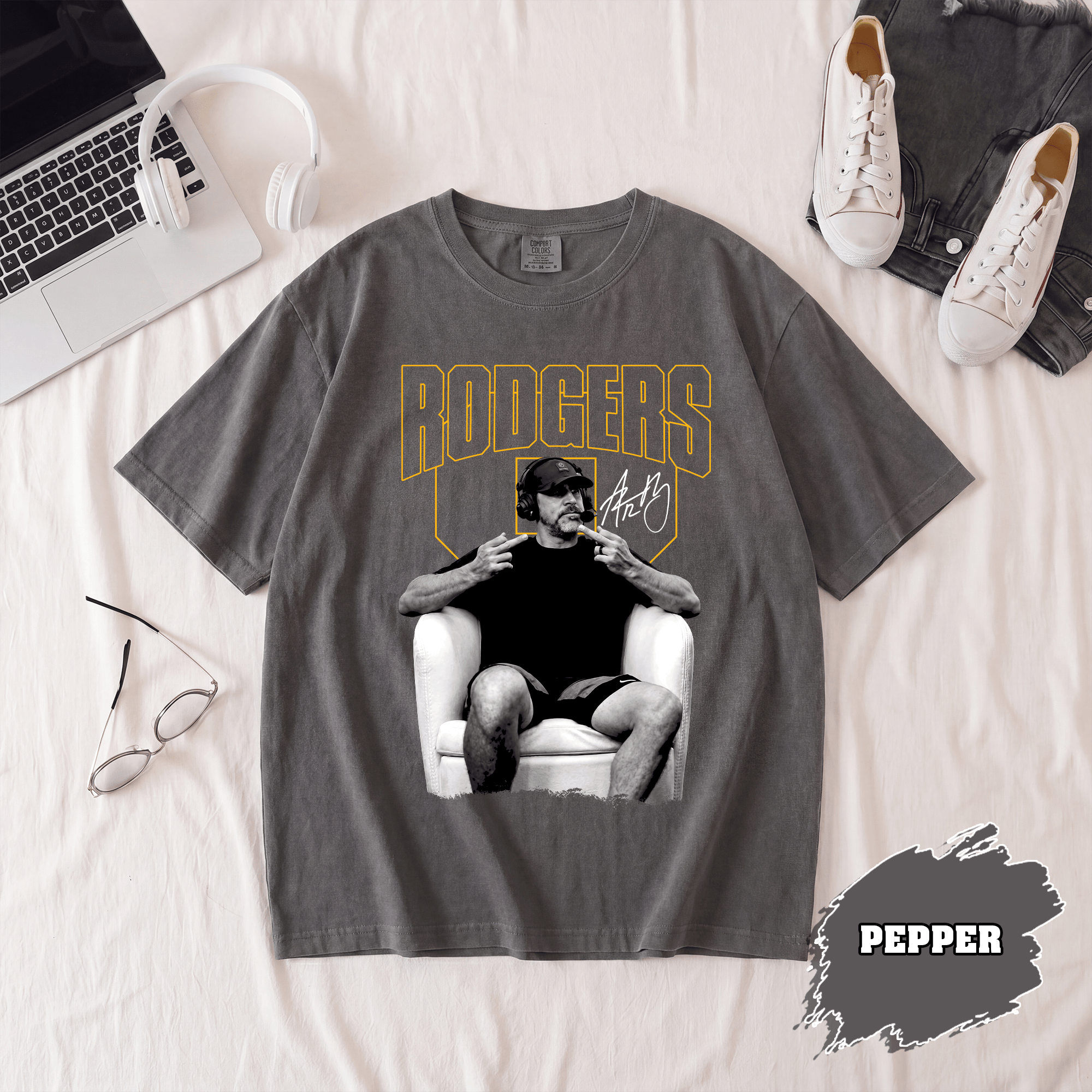 BN - Aaron Rodgers Middle Finger T-Shirt - Image 3
