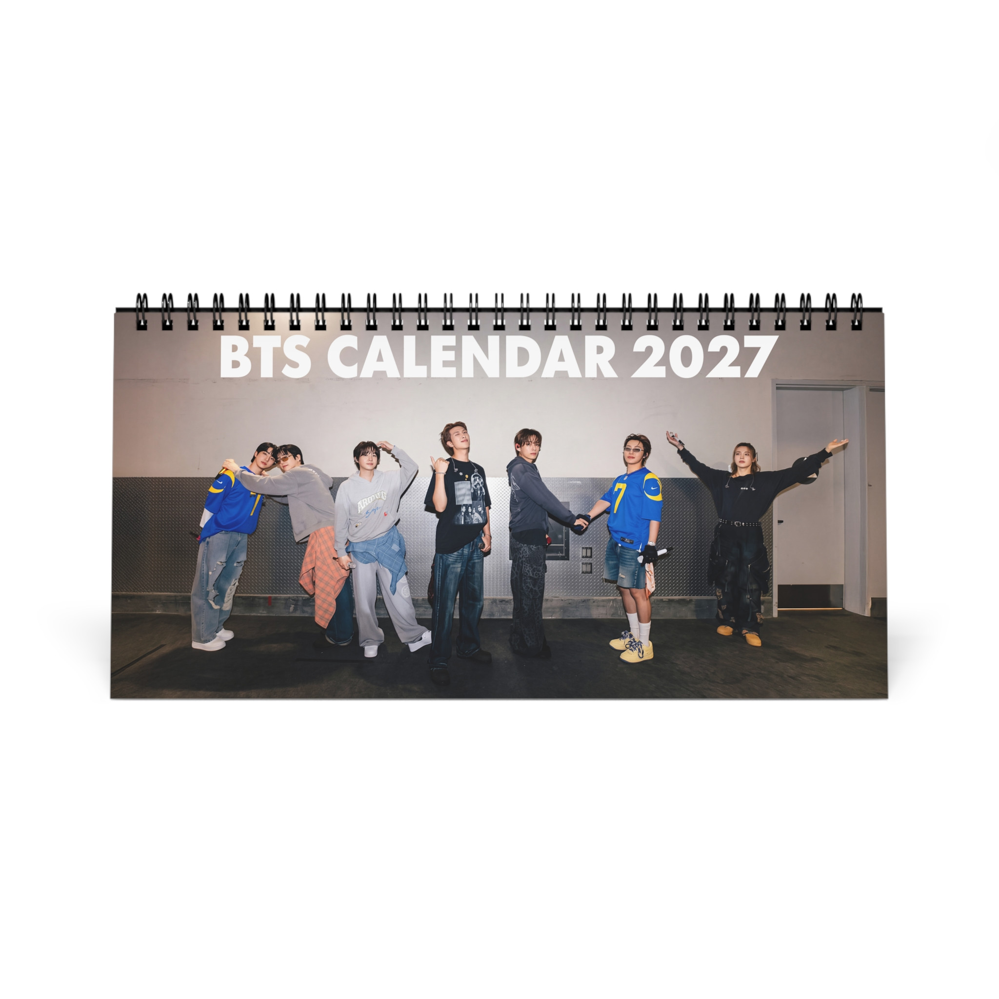 AT - BTS Desktop Calendar