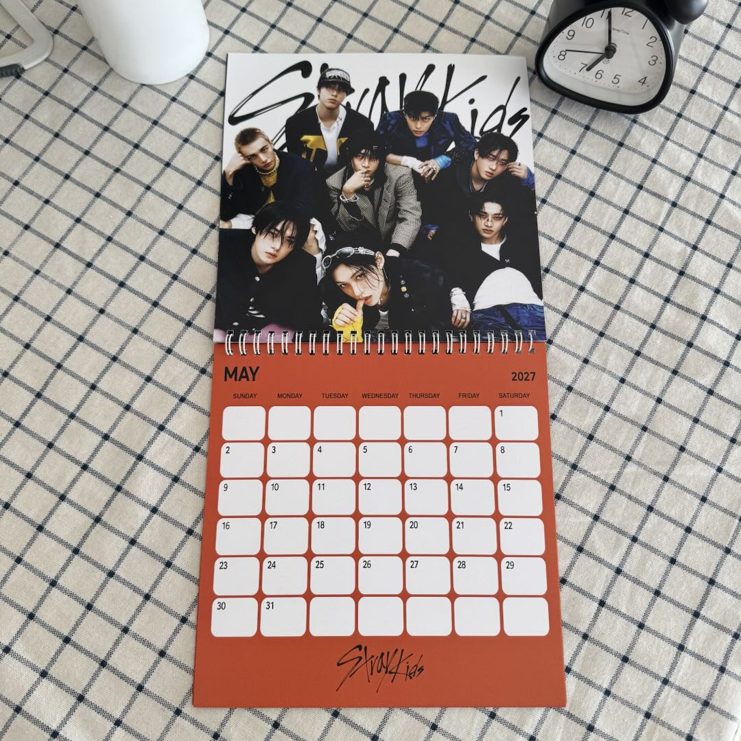 AT - Straykids 2027 Wall Calendar - Image 8